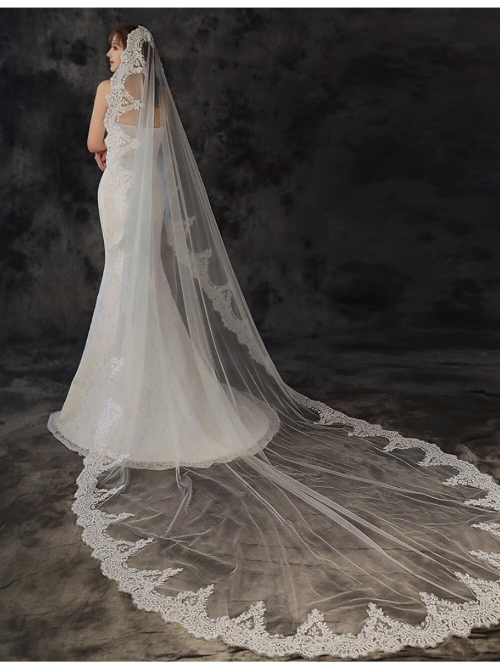 Vintage 3 Meter Cathedral Veil Floral Scalloped Lace Edge Hair Comb